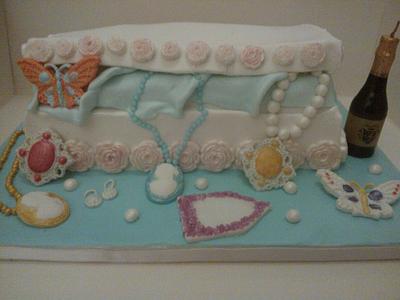 Jewellery Box - Cake by Toni Lally
