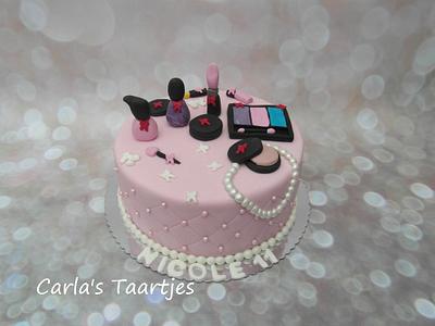Make up cake - Cake by Carla 
