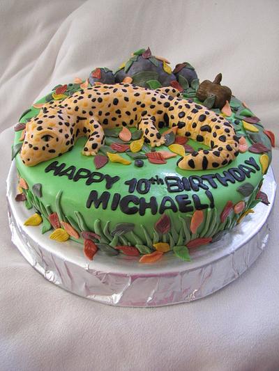 Leopard Gecko  - Cake by Tiffany Palmer