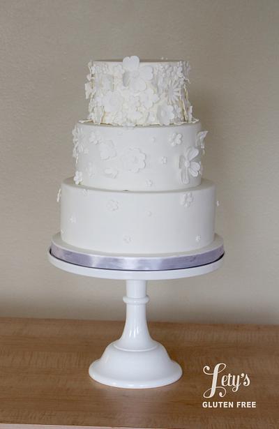 White Flowers Wedding Cake - Cake by Lety's Gluten Free