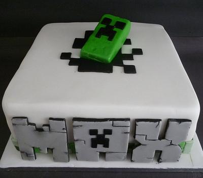 Minecraft Creeper - Cake by Essentially Cakes