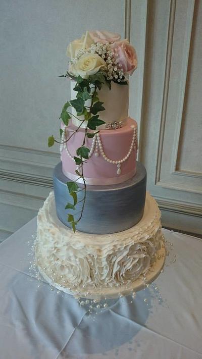 Rose ruffles, matt silver and pale pink - Cake by Kathryn