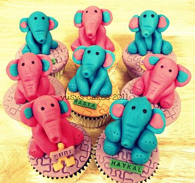 Elephant Cupcakes - Cake by Yusy Sriwindawati