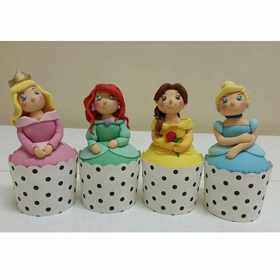 Disney Royal Princess - Cake by MyTeaCakes