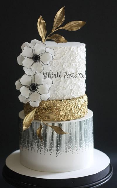 Black White Anemone Cake - Cake by Sihirli Pastane
