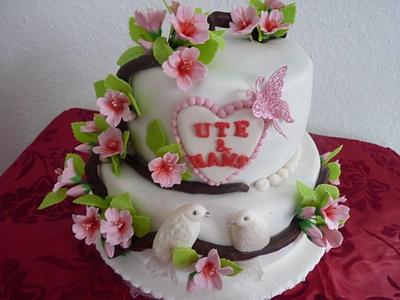 Weding cake with cherry blossoms - Cake by Gabi Schnell