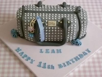 Paul's Boutique handbag 2 - Cake by suzannahscakes