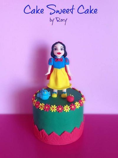 Baby Snow White - Cake by Cake Sweet Cake by Rory