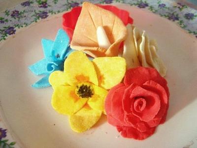 apple's flower cupcakes - Cake by susana reyes