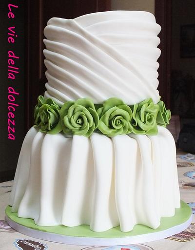 WEDDING CAKE - WEDDING DRESS - Cake by Isabella
