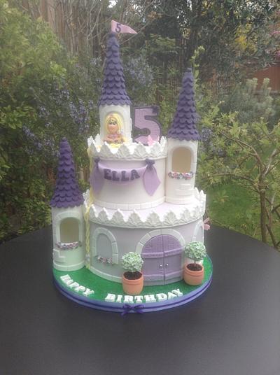Ella's Rapunzel Cake - Cake by Tracey