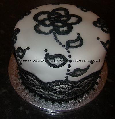 Black & White Elegance. - Cake by debscakecreations