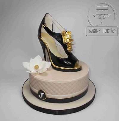 Ladies' shoe - Cake by cakeBAR