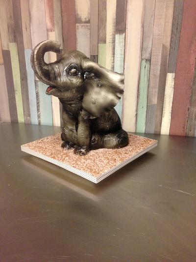 Baby elephant - Cake by Kaatje Fondant
