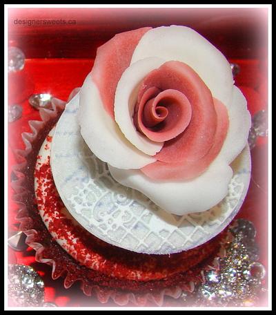 Roses for Valentine Day...... - Cake by DesignerSweets