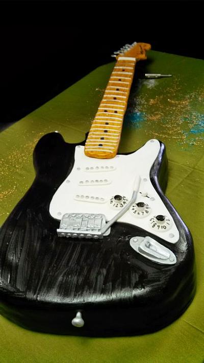 Fender Stratocaster - Cake by Elyse Rosati