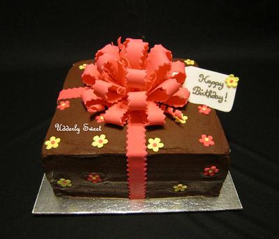 Birthday Gift Cake - Cake by Michelle