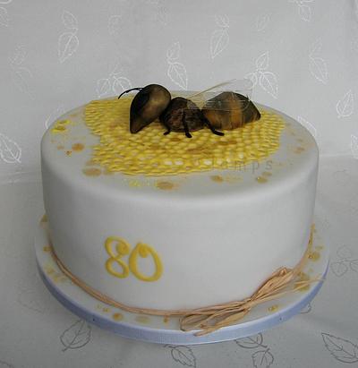 cake for beekeepers - Cake by lamps