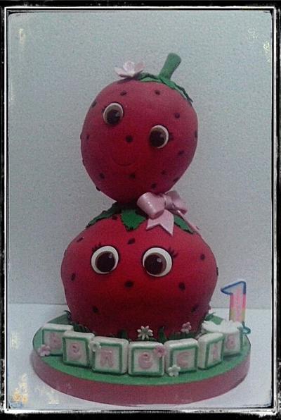 Strawberry birthday cake - Cake by Astried