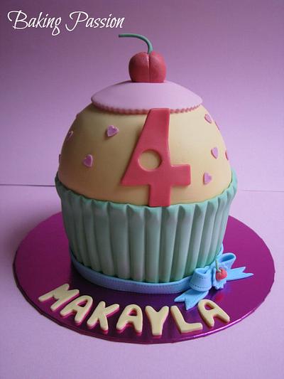 Cupcake Cake - Cake by BakingPassion