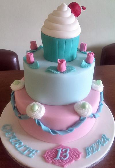 charliebears cake - Cake by Tracycakescreations