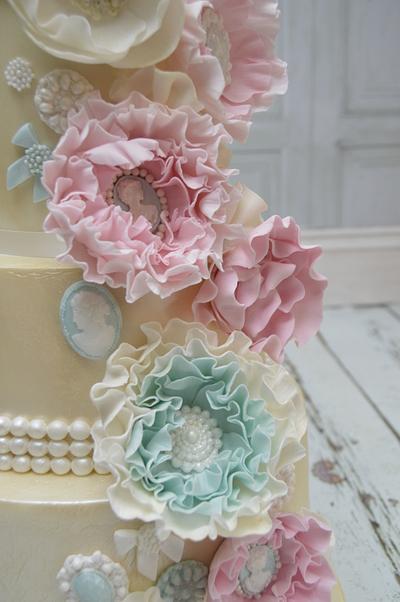 Vintage Ivory Wedding Cake - Cake by Lulu Belles Cupcake Creations