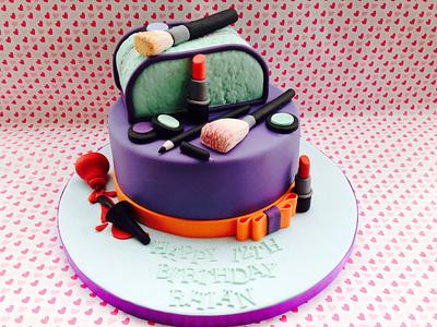 Make-up cake - Cake by Sweet Designs by Jo