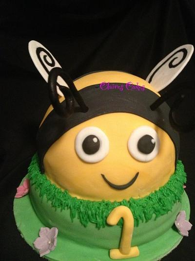 Hive cake - Cake by Claire willmott