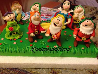 Snowwhite and the seven dwarfs - Cake by Elena