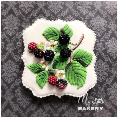 Blackberry cookie - Cake by Nadia "My Little Bakery"