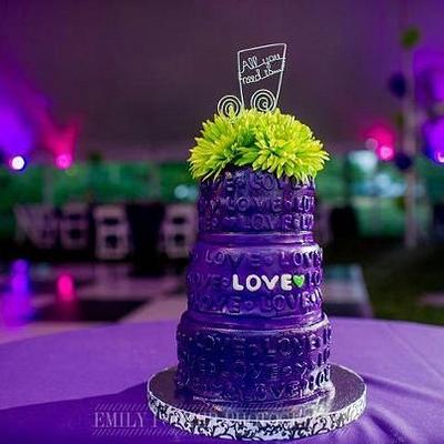 LOVE wedding  - Cake by Melissa