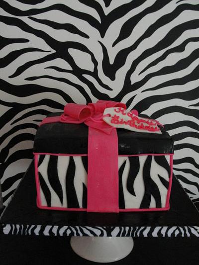 Zebra gift box - Cake by Justbakedcakes