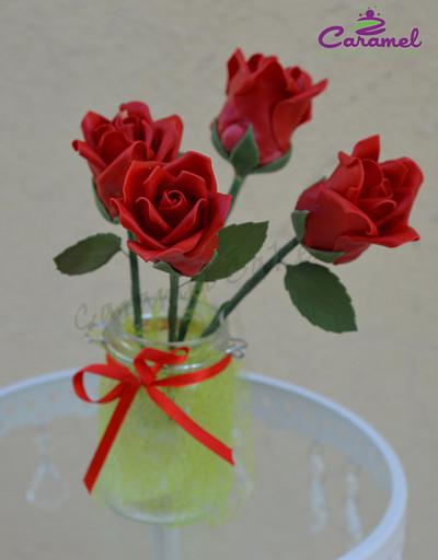 Valentine Rose Cakepops - Cake by Caramel Doha
