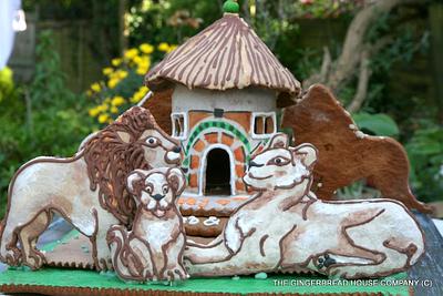 South Africa safari gingerbread hut - Cake by Sayitwithginger
