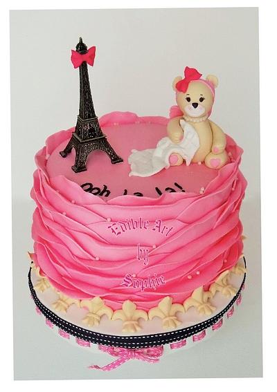 Parisian Baby  Bear - Cake by sophia haniff