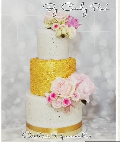 gold, sequins ans flowers - Cake by Cindy