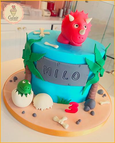 Dino Cake - Cake by Cutsie Cupcakes