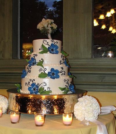 Blue flowered wedding cake - Cake by pastrychefjodi
