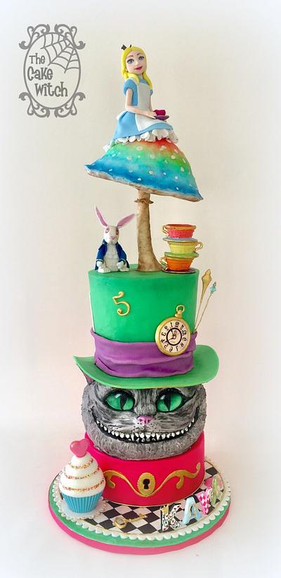 Alice in Wonderland - Cake by Nessie - The Cake Witch