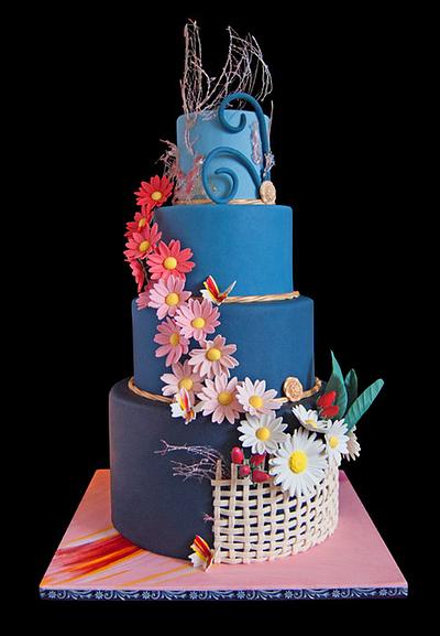 Daisy Floral Draping - Cake by Xiomara Ortiz-Bevel