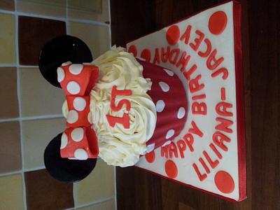 minnie mouse cake - Cake by Lou Lou's Cakes
