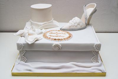 Wedding cake box - Cake by SweetdreamsbyNika