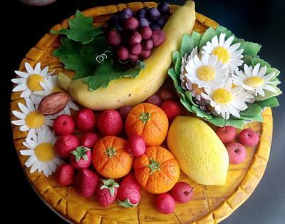 Fondant Fruit Tray - Cake by Sonia de la Cuadra