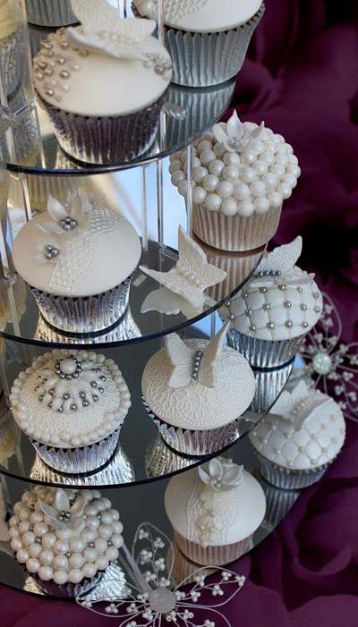 silver and pearl wedding cupcakes  - Cake by Lynette Brandl