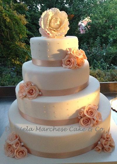 Rose Cake - Cake by Daniela Marchese