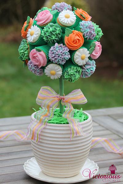Cupcake Topiary - Cake by Victorious Cupcakes