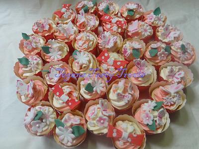 Cupcakes for my baby - Cake by Tegan Bennetts