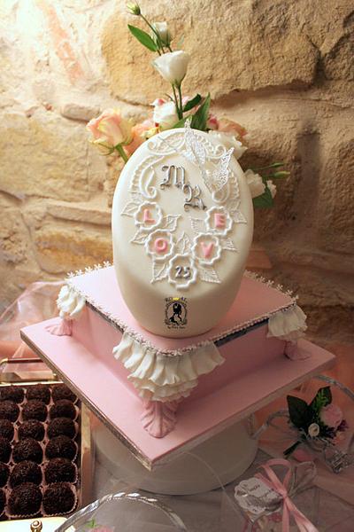Silver Wedding cake - Cake by ARISTOCRATICAKES - cake design by Dora Luca