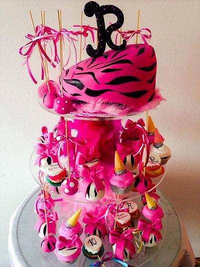 Fancy birthday cake,lollypops&cupcakes - Cake by Mocart DH