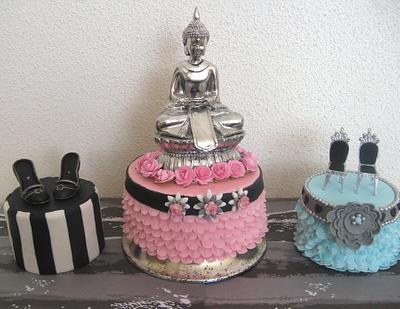 3 cakes, some accessories..lots of possibilities (part 1) - Cake by Karin